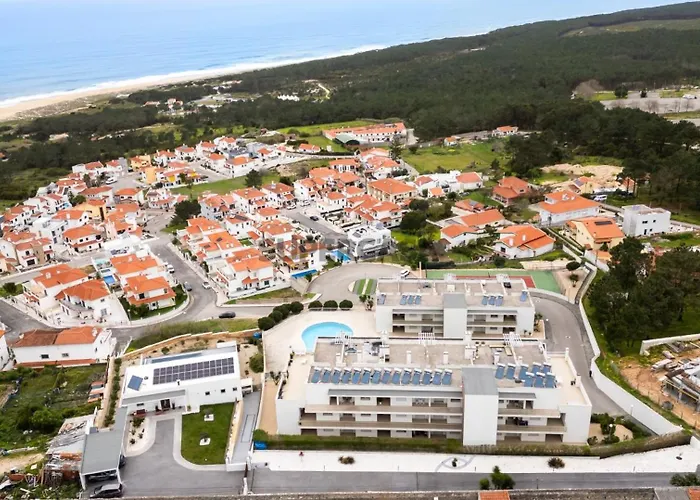 Private Condominium, Pool, Tennis & Sea View By Silver Prop Nazaré