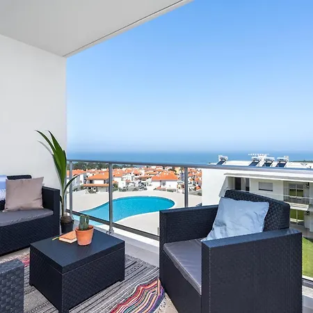 Private Condominium, Pool, Tennis & Sea View By Silver Prop Apartment Nazare