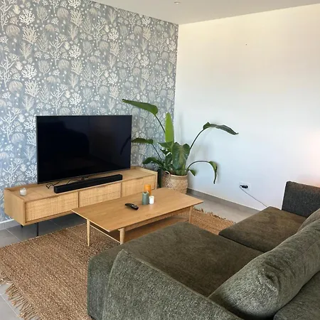 Private Condominium, Pool, Tennis & Sea View By Silver Prop *