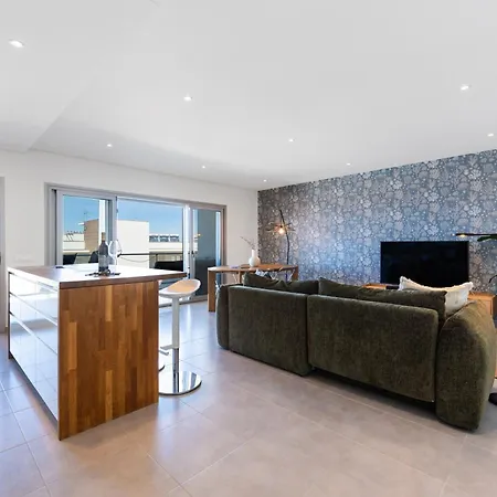 Private Condominium, Pool, Tennis & Sea View By Silver Prop Nazare